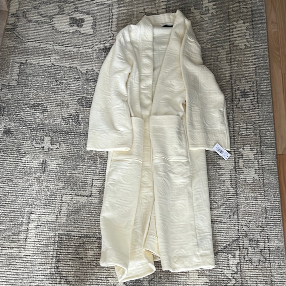 Natori Women's Quilted Infinity Jacquard Robe Length 45", Cream, Small.